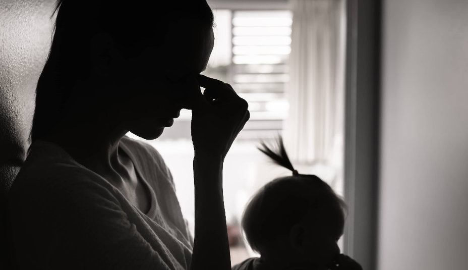 Popôrodná depresia a jej znaky. Ako dlho trvá a ako ju liečiť?